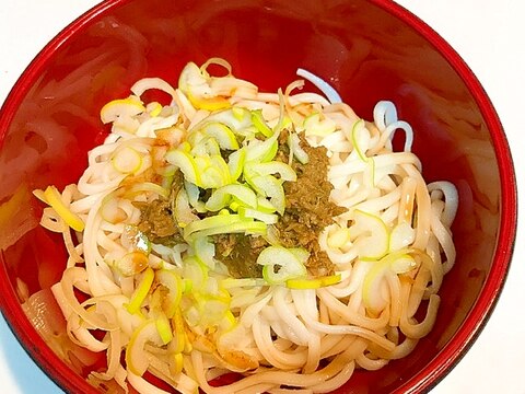 春全開です☆茹でたら混ぜるだけの簡単ふきみそうどん